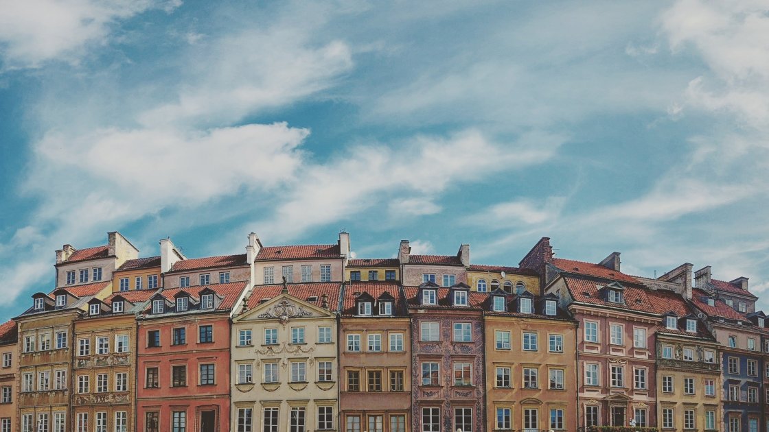 Ринкова площа Старого міста Варшави з Варшавською русалкою