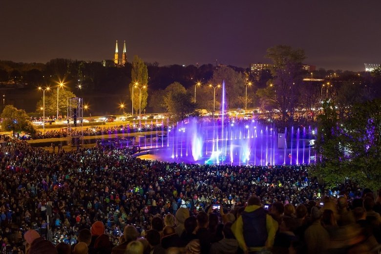 Мультимедійний парк фонтанів у Варшаві